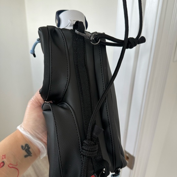 Water bottle purse holder - Picture 3 of 4